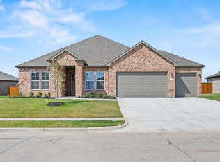 615 Landry Ln, Forney, TX 75126