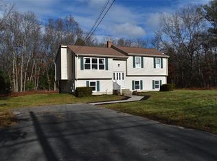20 Mishnock Rd, Coventry, RI 02816