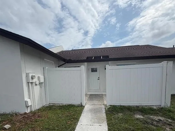 5408 Marlwood Ct, Tampa, FL 33624