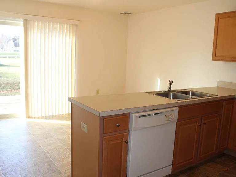 12 High St — Photo 3