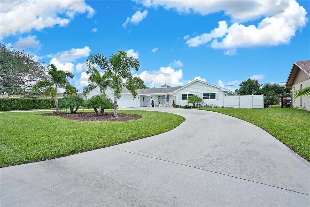 3 bed, 2.5 bath, 1776 sqft, $7,500 — Photo 3