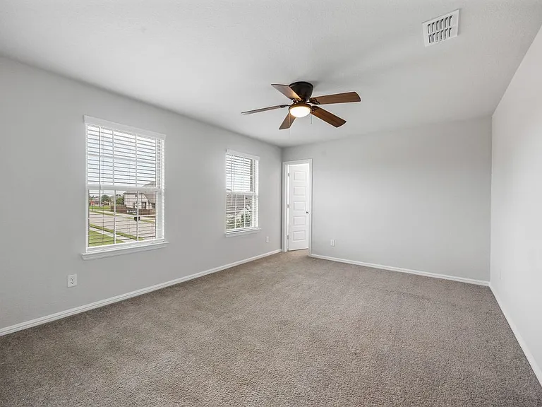 223 Miramar Ave — Photo 19