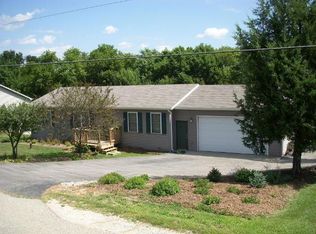 8545 221st Ave, Salem, WI 53168