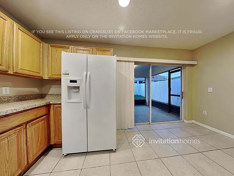 2411 Cedarfield Ln — Photo 6