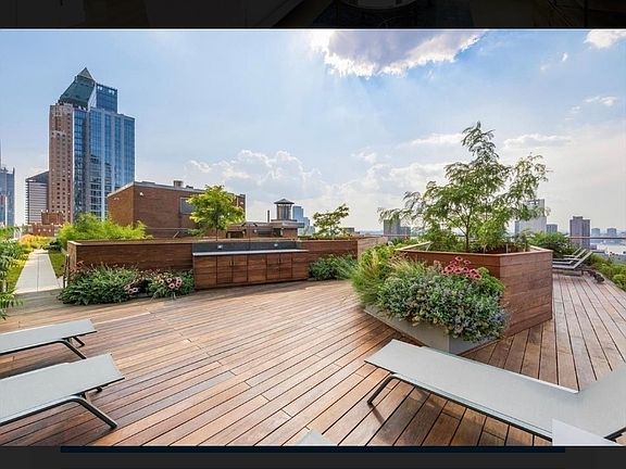 3rd image of 301 W 53rd St APT 15