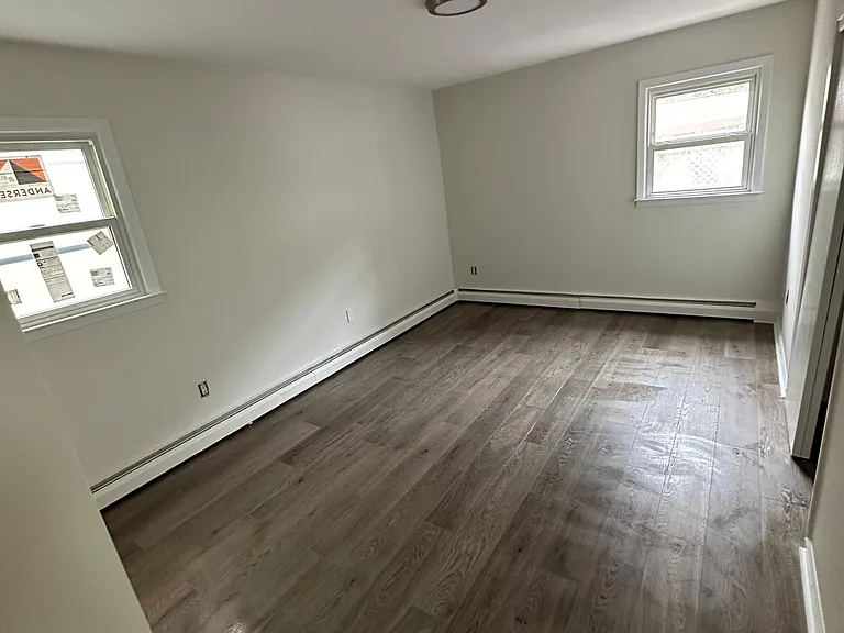 450 E Penn St #1 — Photo 4
