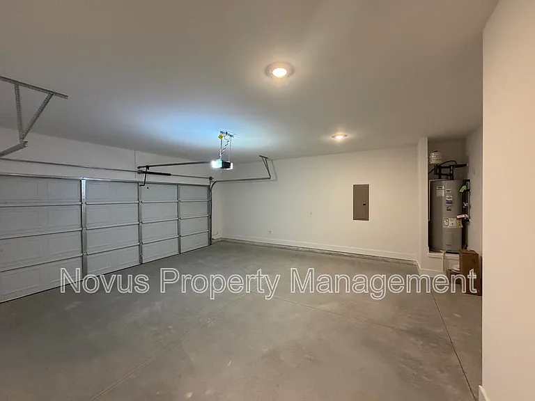 213 Laney Dr — Photo 9