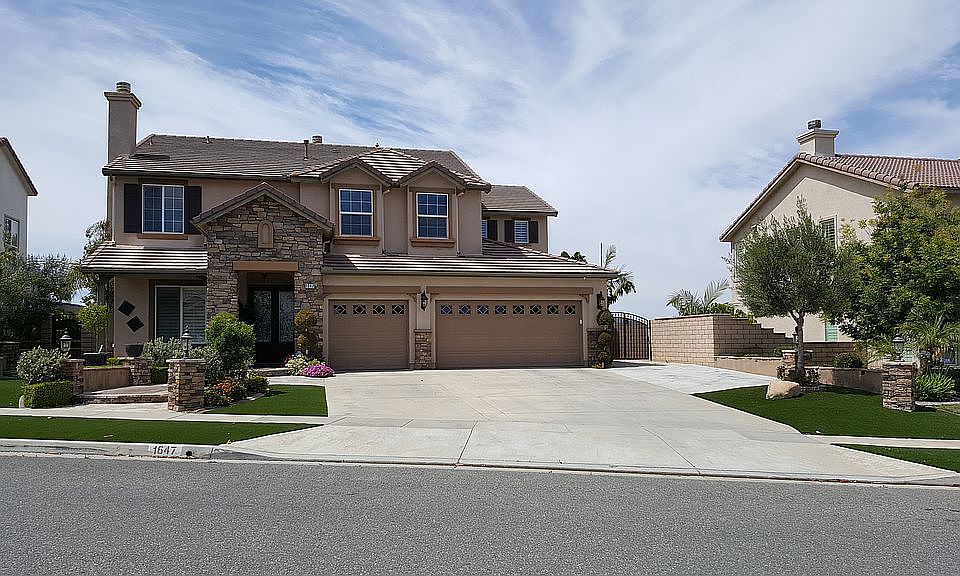 1st image of 1647 Camino De Salmon St