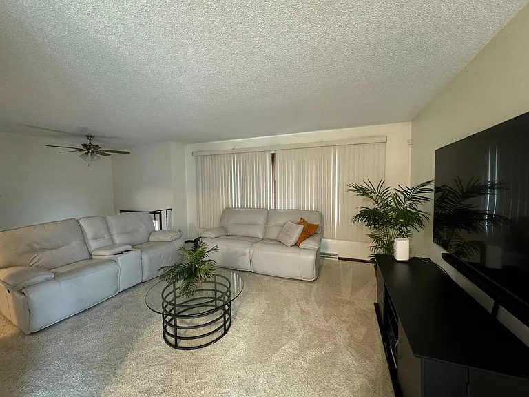 4285 Evergreen Dr — Photo 11