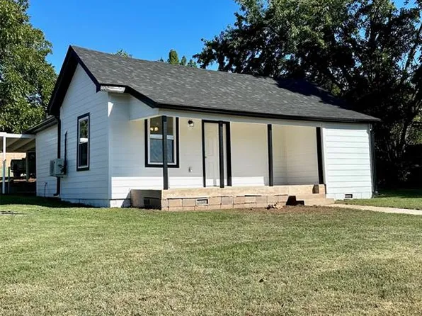 205 N Gardner Ave, Wynnewood, OK 73098