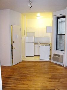 2nd image of 314 E 89th St APT 3C