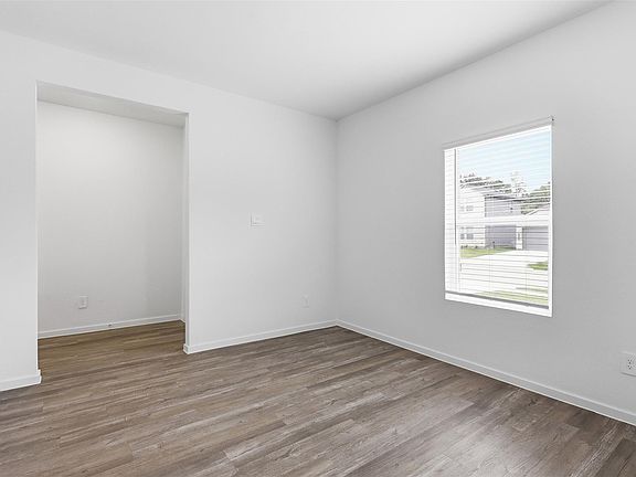 4th image of 15867 Elegant Pine Ln