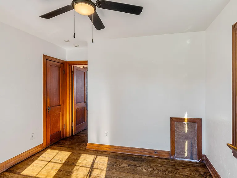 2242 W Eubanks St — Photo 3
