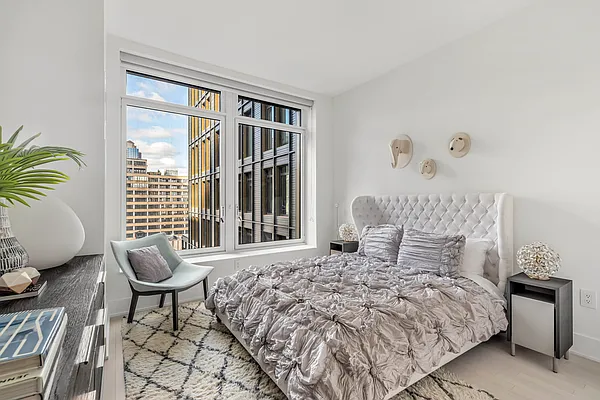 Rented by R New York | media 24