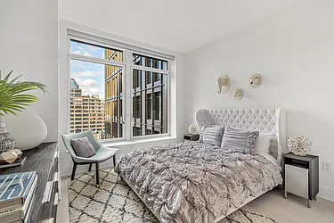 Rented by R New York