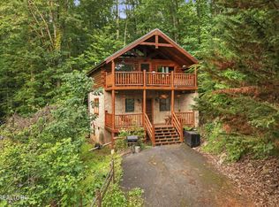 1868 Orchard Dr, Pigeon Forge, TN 37876