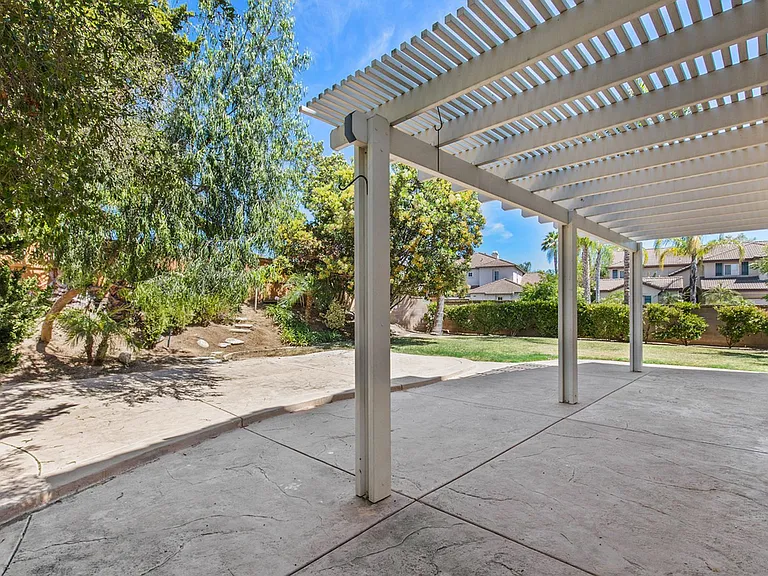 43493 Dodaro Dr — Photo 29