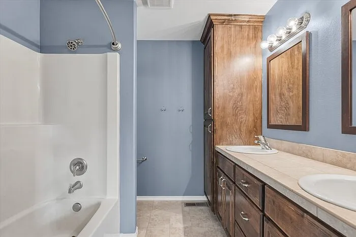 135 Lexington Ave — Photo 29