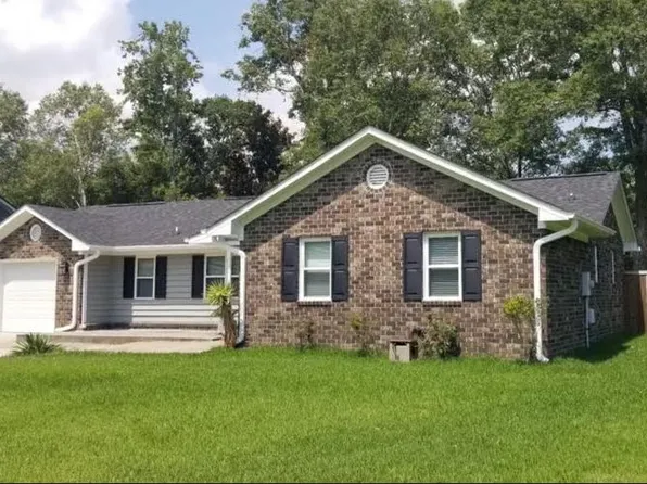 405 Carolina Cir, Ladson, SC 29456