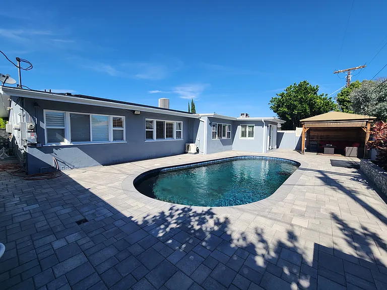 17200 Willard St — Photo 44