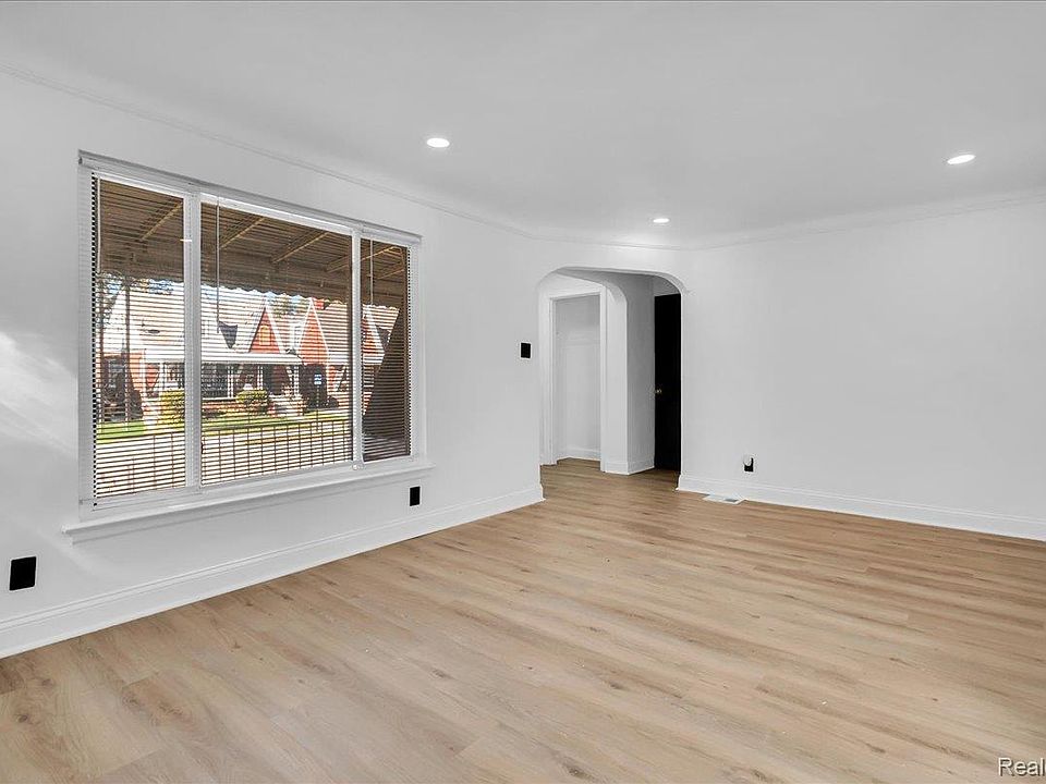 15046 Appoline St, photo 7