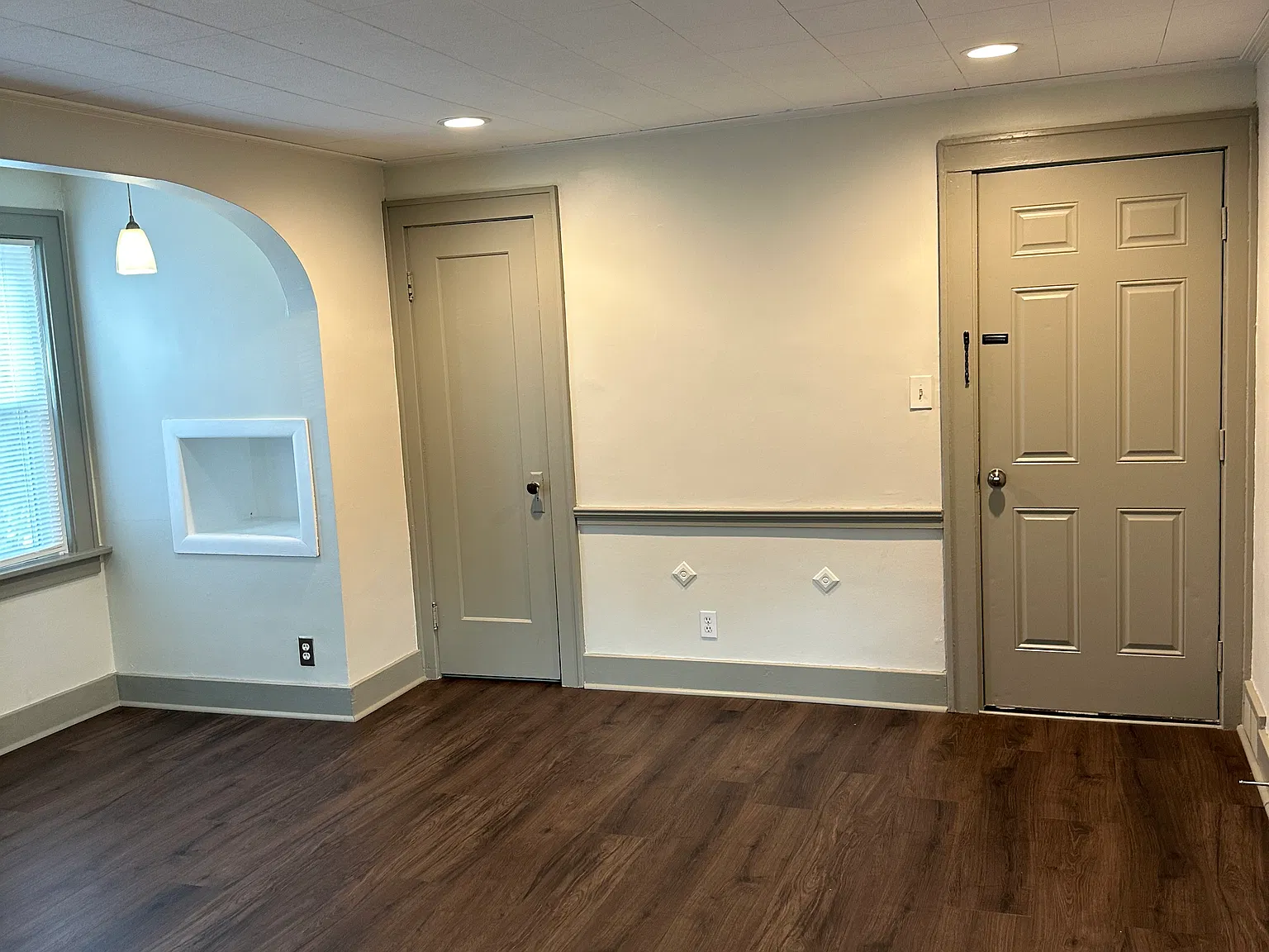 2 bed, 1000 sqft, $1,400 — Photo 3