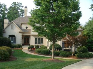 18504 Square Sail Rd, Cornelius, NC 28031