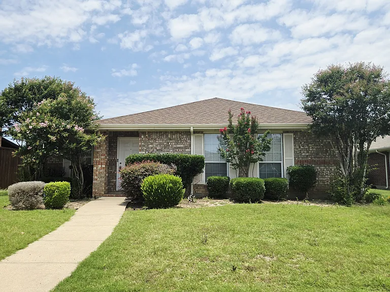 4156 Palace Pl — Photo 1