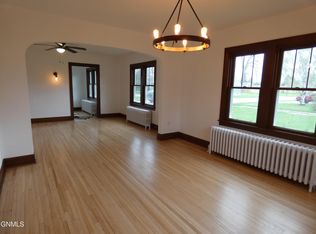 120 6th St NW, Linton, ND 58552