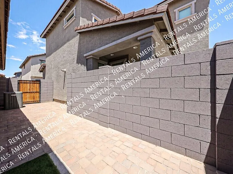 9978 W Piccadilly Rd — Photo 24