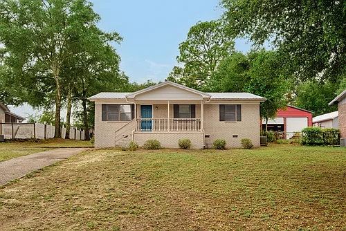 63 Jackson Ave Photo 1
