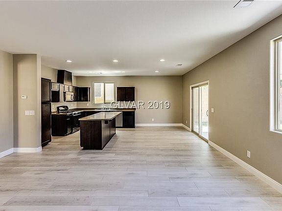 3rd image of 10650 Mount Blackburn Ave