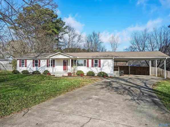 107 Phillipson Dr, Albertville, AL 35951