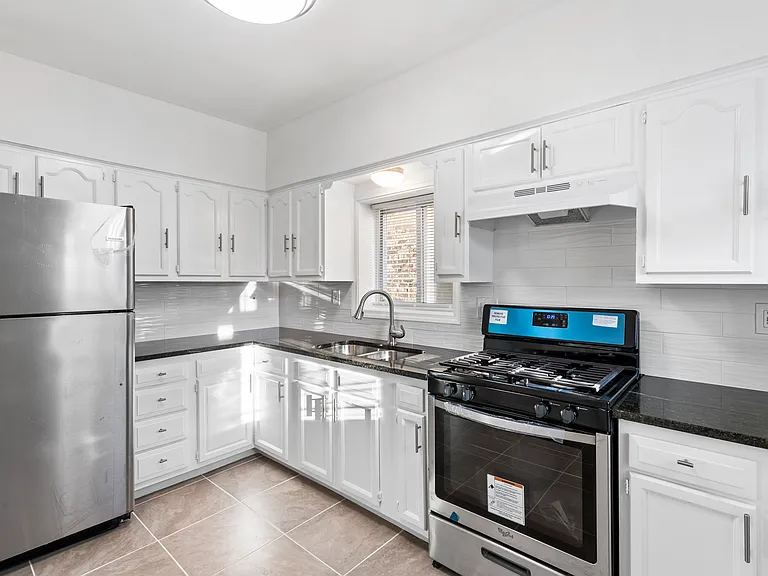 8030 S Justine St #2 — Photo 2