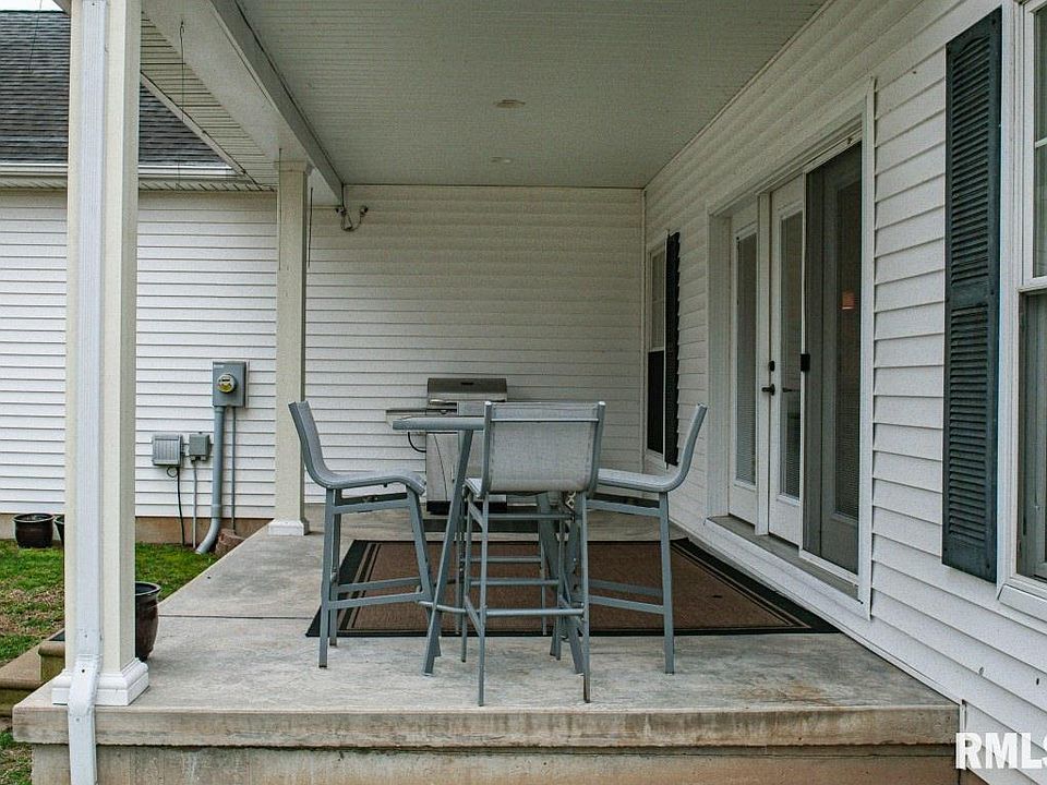 8 Indian Trail Dr, Mount Vernon, IL 62864 | Zillow