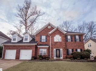 8 Hickory Hollow Ct, Greenville, SC 29607