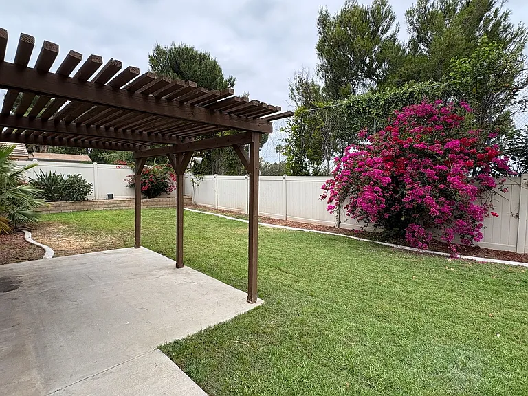 935 Ridgewood Dr — Photo 24