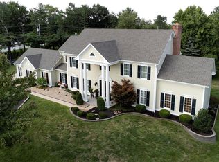 4 Sir Ryan Ct, Chesterfield, MO 63017