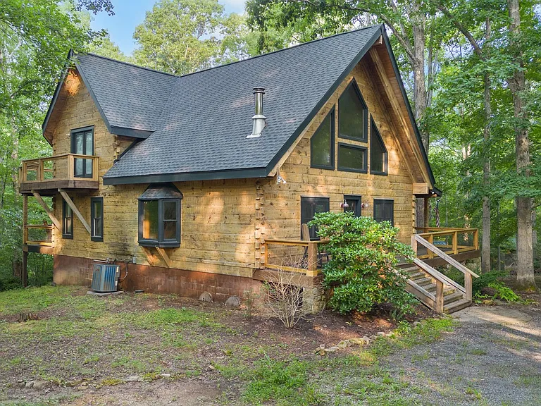 3770 Baxter Rd — Photo 5