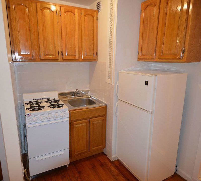 1st image of 506 E 5th St #4D