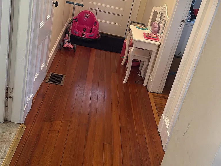 Etna St — Photo 9