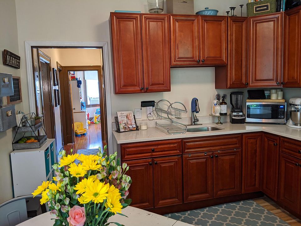 Kitchen Pic 1