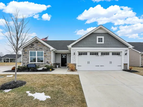 2691 Sand Hollow Dr, Lebanon, IN 46052