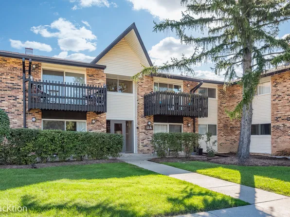 13A Kingery Quarter APT 203, Willowbrook, IL 60527