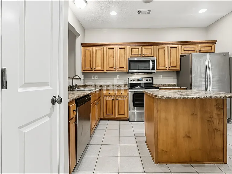 10259 Morning Hill Dr — Photo 4