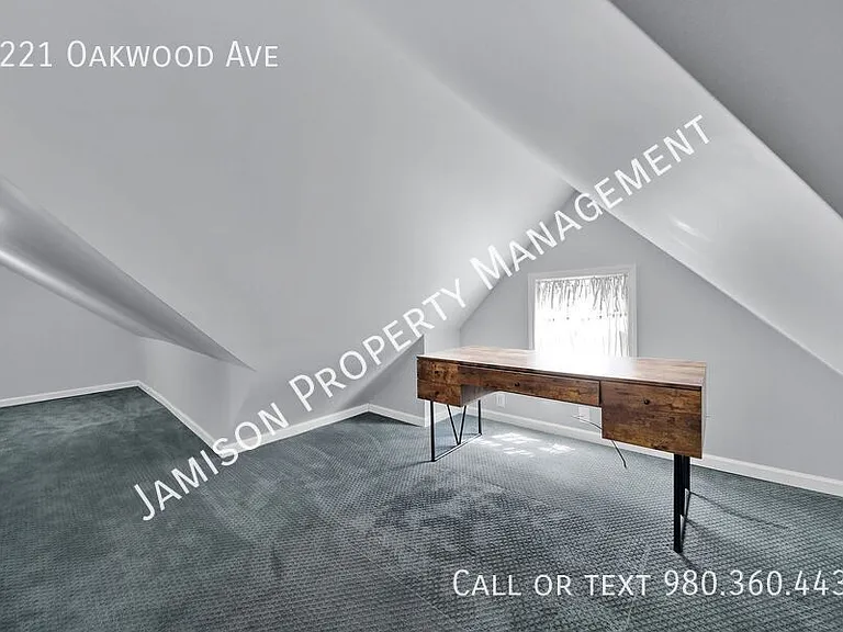 1221 Oakwood Ave — Photo 24