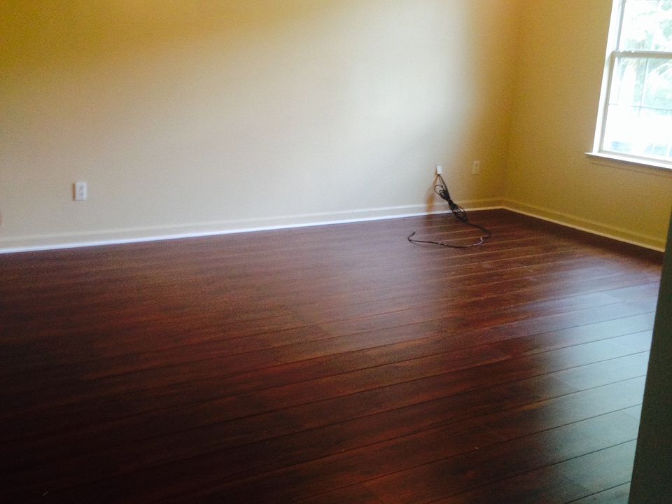 2nd image of 2922 Holbrook Ave