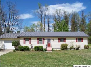 2008 Peach Orchard Rd, Falkville, AL 35622