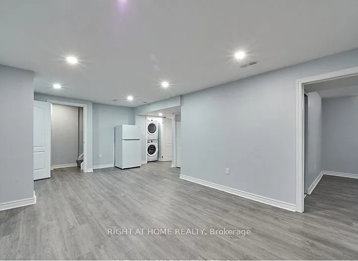 Building Photo - 117 Hibbard Dr #BASEMENT