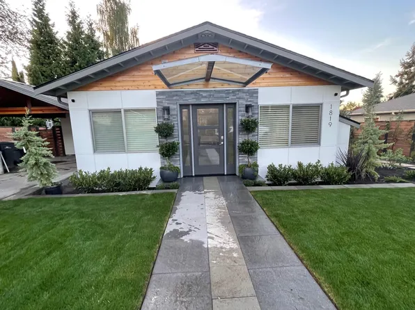 1819 7th St W, Kirkland, WA 98033